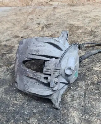 Mercedes-Benz E W211 Front brake caliper Z06028295