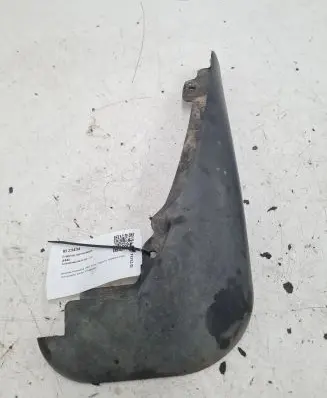Ford Mondeo Mk III Front mudguard 