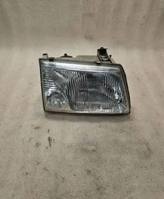 Hyundai Galloper Headlight/headlamp H4P43T W5W12V5W 12V6055W