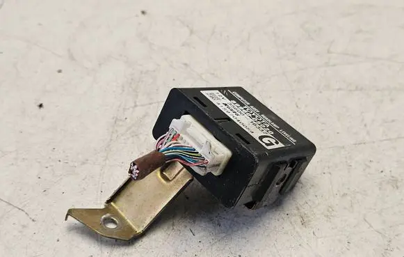 Toyota Avensis T250 Light module LCM 8996005020 3560016337 41S97040054