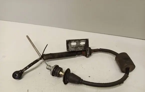 Audi A6 S6 C4 4A Gear shift cable linkage 