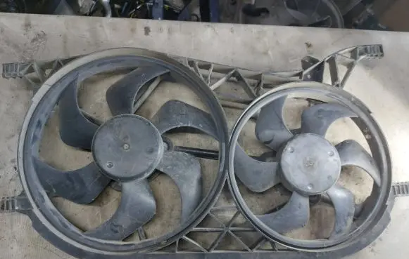 Renault Espace - Grand espace IV Fan set 820015511A 1831328 16052005