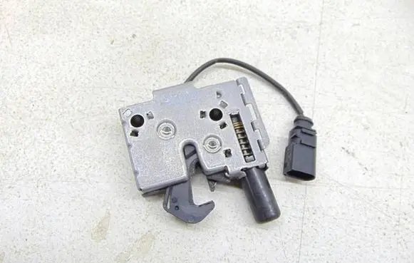Volkswagen PASSAT B9 Engine bonnet/hood lock/catch 3T0823509A
