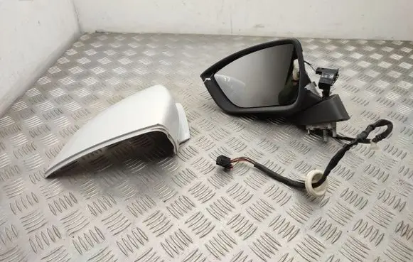 Seat Ateca Front door electric wing mirror