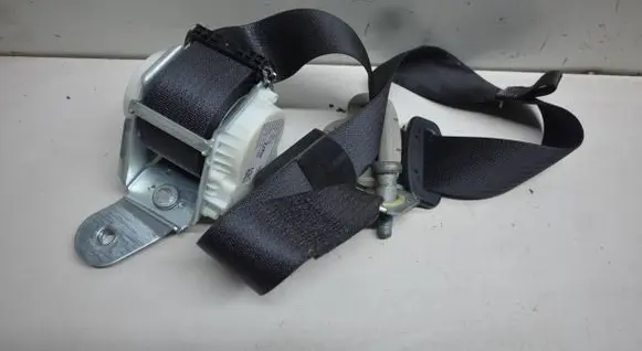 Dodge Grand Caravan Rear seatbelt 33005876D