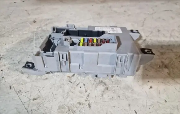 Fiat Doblo Fuse module 00518855310