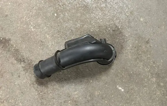 Nissan Juke II F16 Intercooler hose/pipe
