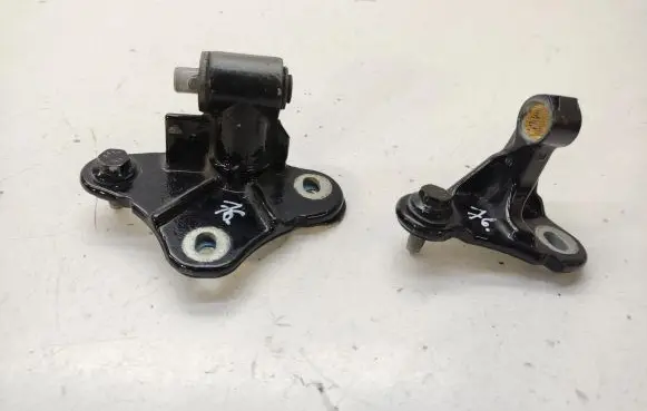 Mercedes-Benz ML W164 Rear door hinge set 46LI
