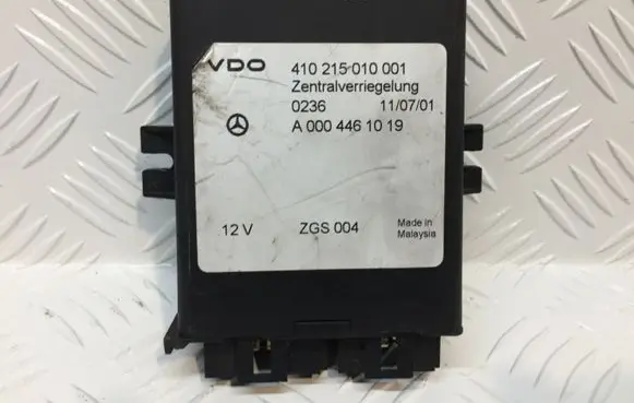 Mercedes-Benz Sprinter W906 Engine control unit/module A0004461019