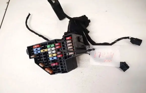 Skoda Octavia Mk2 (1Z) Fuse box set