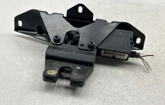 Tailgate/trunk/boot lock/catch/latch