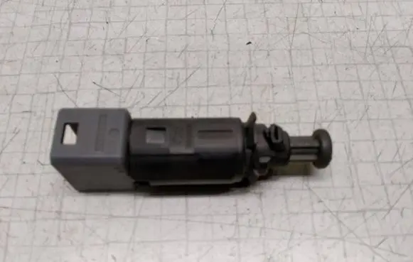 Clutch pedal sensor