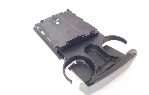 Cup holder front