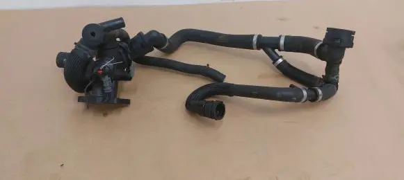 Land Rover Discovery Sport Engine coolant pipe/hose G4D38575BC GJ328260AA