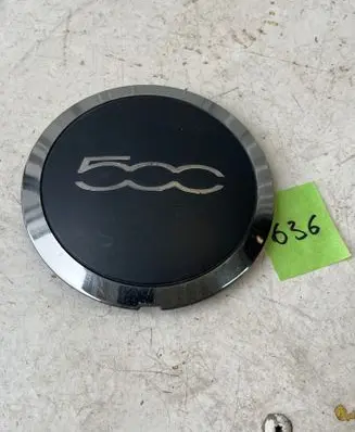 Fiat 500 Original wheel cap 