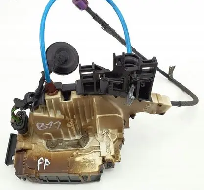 Mercedes-Benz ML W166 Front door lock A1667200135