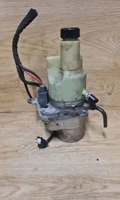 Volvo S40 Power steering pump 31202520 5N513K514CA
