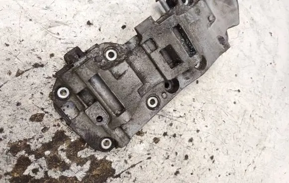 BMW X3 F25 Generator/alternator bracket 8506863