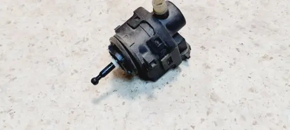 Nissan Almera N16 Headlight level adjustment motor 007878