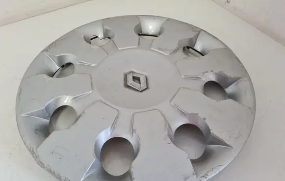 Renault Laguna II R15 wheel hub/cap/trim 8200231127
