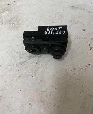 Chevrolet Captiva Light switch eq7E14
