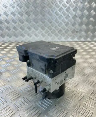 BMW 3 E90 E91 ABS Pump 6789304