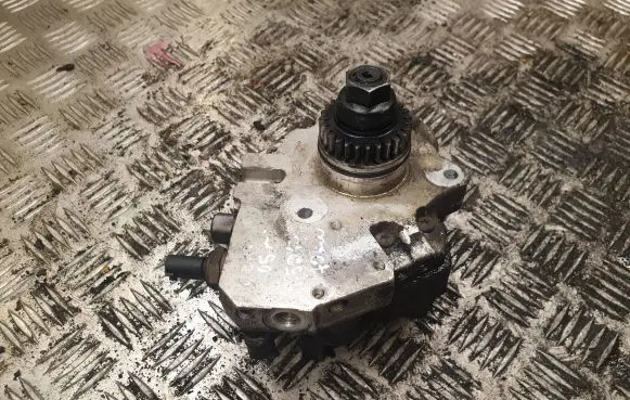 Mitsubishi Colt Fuel injection high pressure pump A6400700601 0445010096