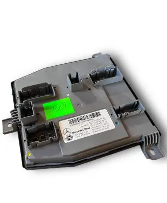 Mercedes-Benz C W205 Central body control module S581 A2059008543