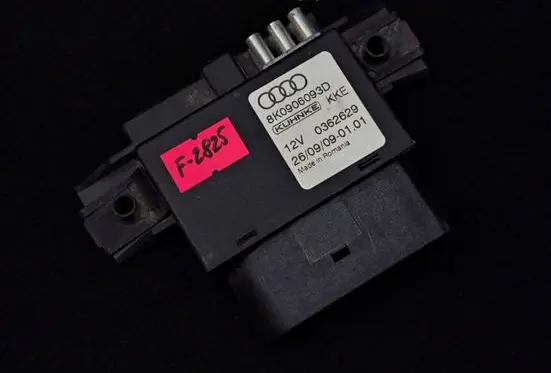 Audi A4 S4 B8 8K Fuel injection pump control unit/module 8K0906093D