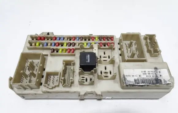 Ford Focus Fuse module 4M5T14A073BF 00085821 519098503