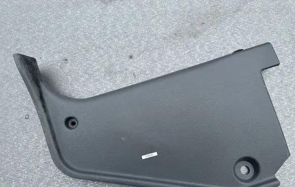 Nissan Patrol Y60 Centre console side trim front 6690106J10