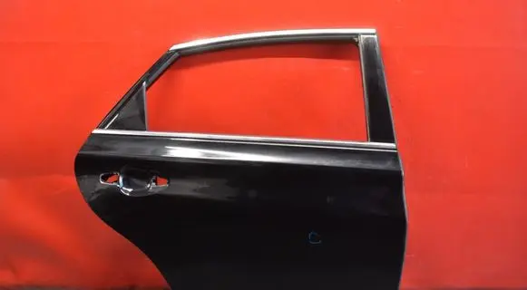 Toyota Avalon XX10 Rear door