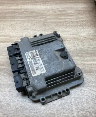 Peugeot 206 Engine control unit/module ECU 9651399080