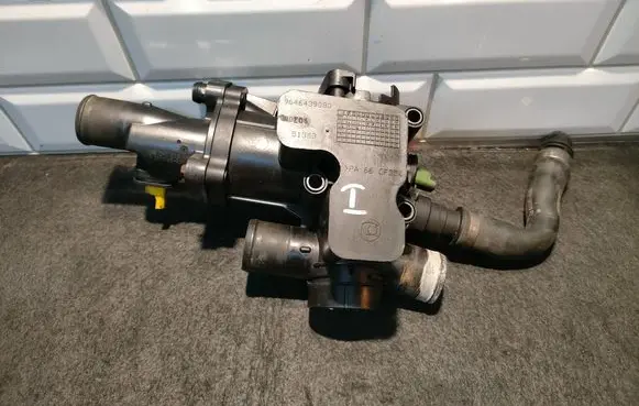 Peugeot 407 Thermostat/thermostat housing 9646439080 51353