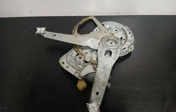 Front door window regulator with motor
