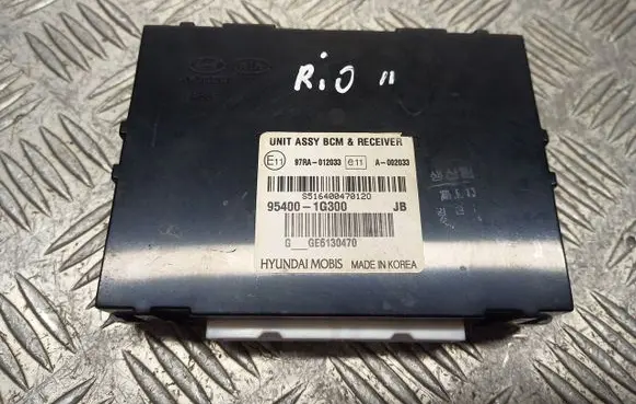 KIA Rio Sliding door control unit/module 95400-1G300