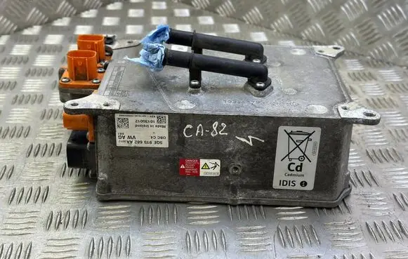 Audi A3 S3 8V Battery charger (optional) 5QE915682AA 10135012 12E010001B
