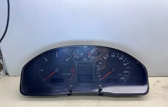Speedometer (instrument cluster)
