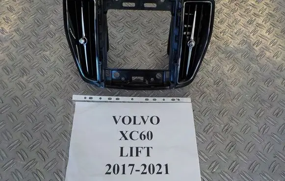 Volvo XC60 Dash center air vent grill 31417744