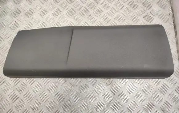 (B) pillar trim (bottom)