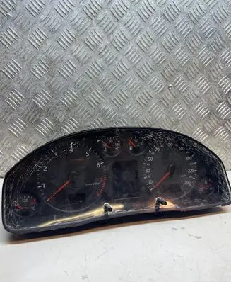 Audi A6 S6 C5 4B Speedometer (instrument cluster) 4B0920930L 110008948002