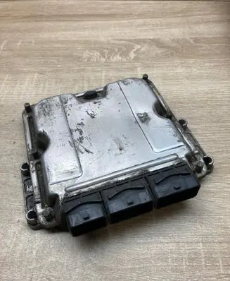 Renault Espace - Grand espace IV Engine control unit/module ECU 8200309318 0281011325