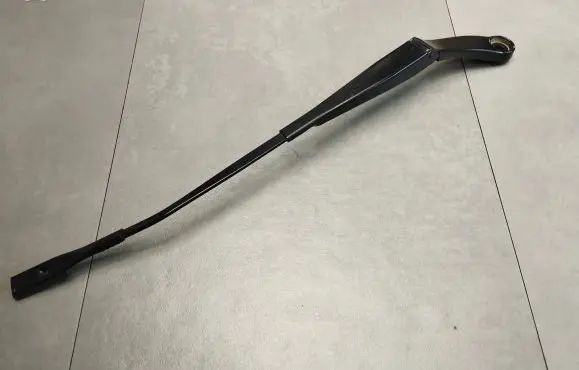 Audi Q3 F3 Front wiper blade arm 83C955406A