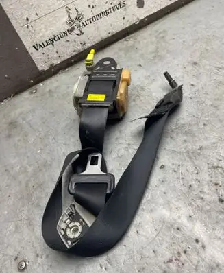 Toyota Avensis T250 Front seatbelt TEAB2EF040P 0857