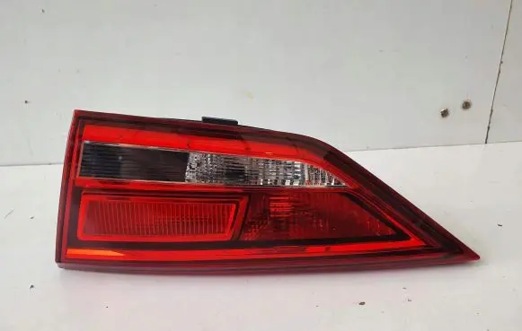 Audi A3 S3 8V Tailgate rear/tail lights 8V5945076