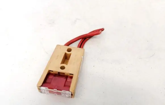 Audi A4 S4 B5 8D Fuse 8A0937530