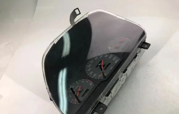 Volvo S40, V40 Speedometer (instrument cluster) 30813197