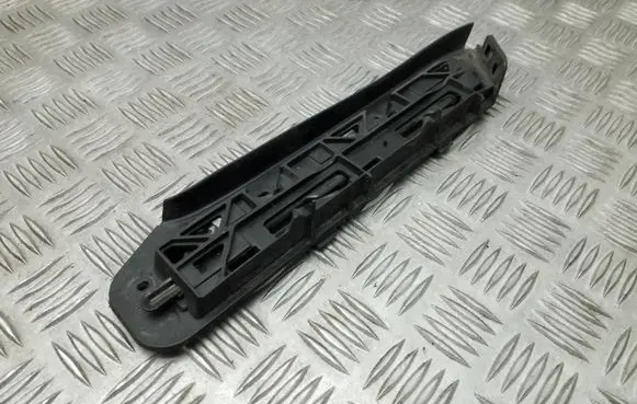 Volkswagen Touran I Front bumper mounting bracket 1T0807049 1T0807935