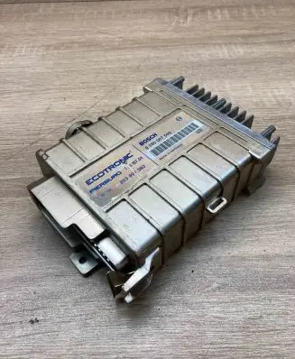 Volkswagen Golf II Engine control unit/module ECU 893907383 0285007040 Used