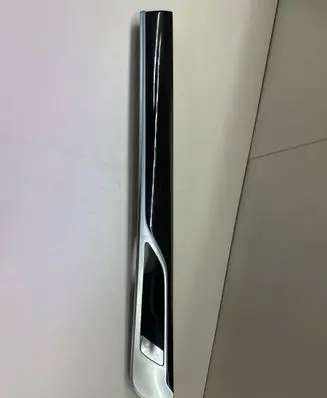 BMW 7 G11 G12 Front door trim bar 7400927